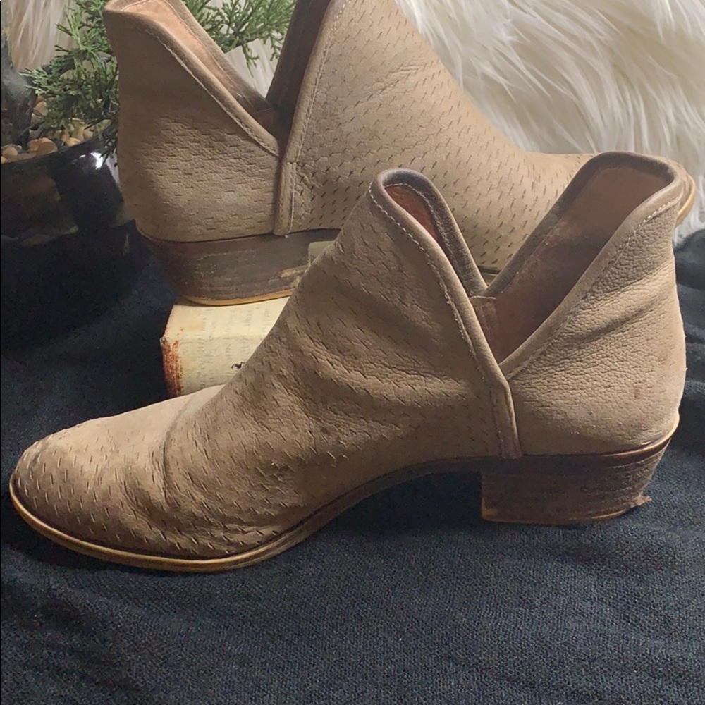 “Lucky Brand” Bailey